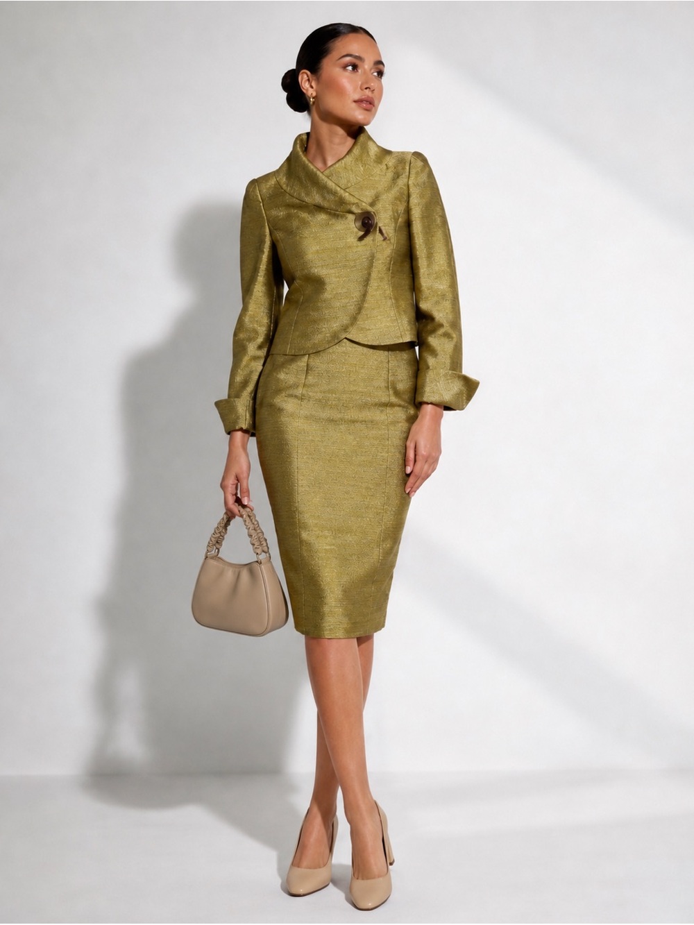 Green / Vine Pencil Skirt & Jacket Semi-Metallic Suit Size 0